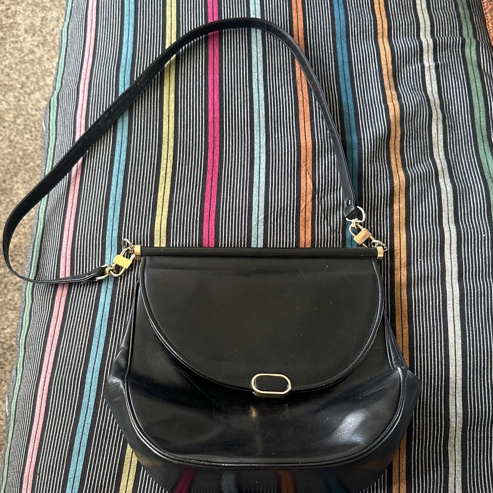 Zenith Black leather shoulder bag